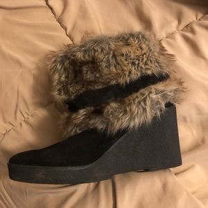 Fur Wedges